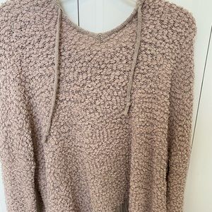 Shop Impressions. Beige Sweatshirt